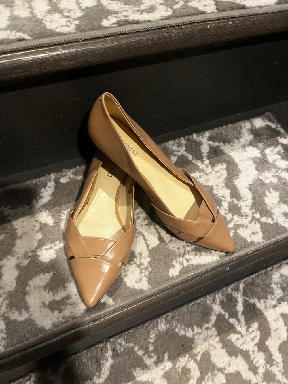 Nine West pointed toe flats